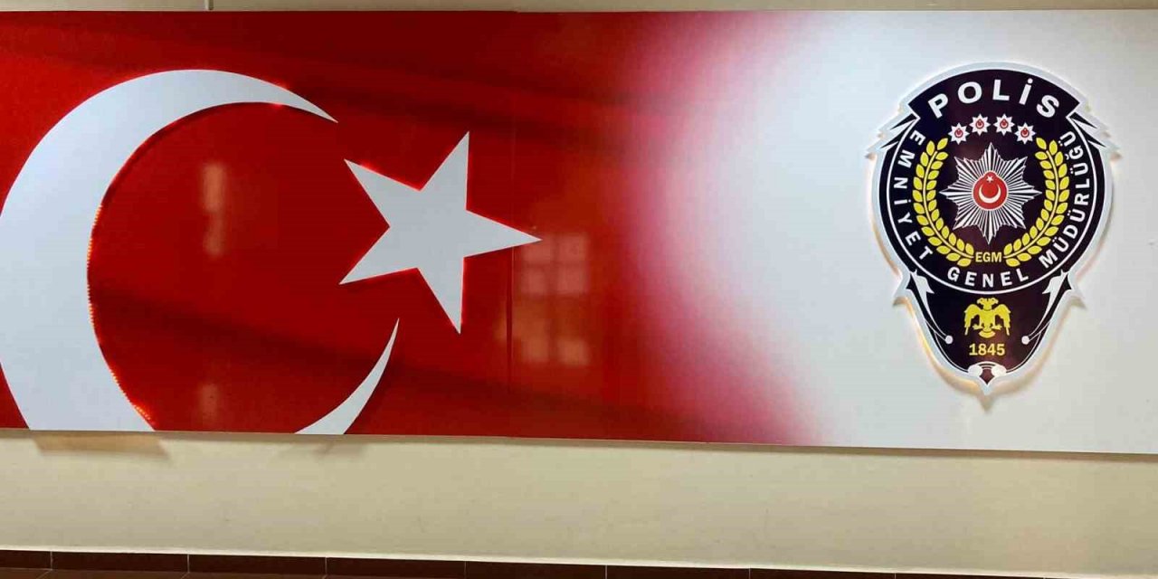 Polise arkadaşının kimliğini gösterdi, kandıramadı