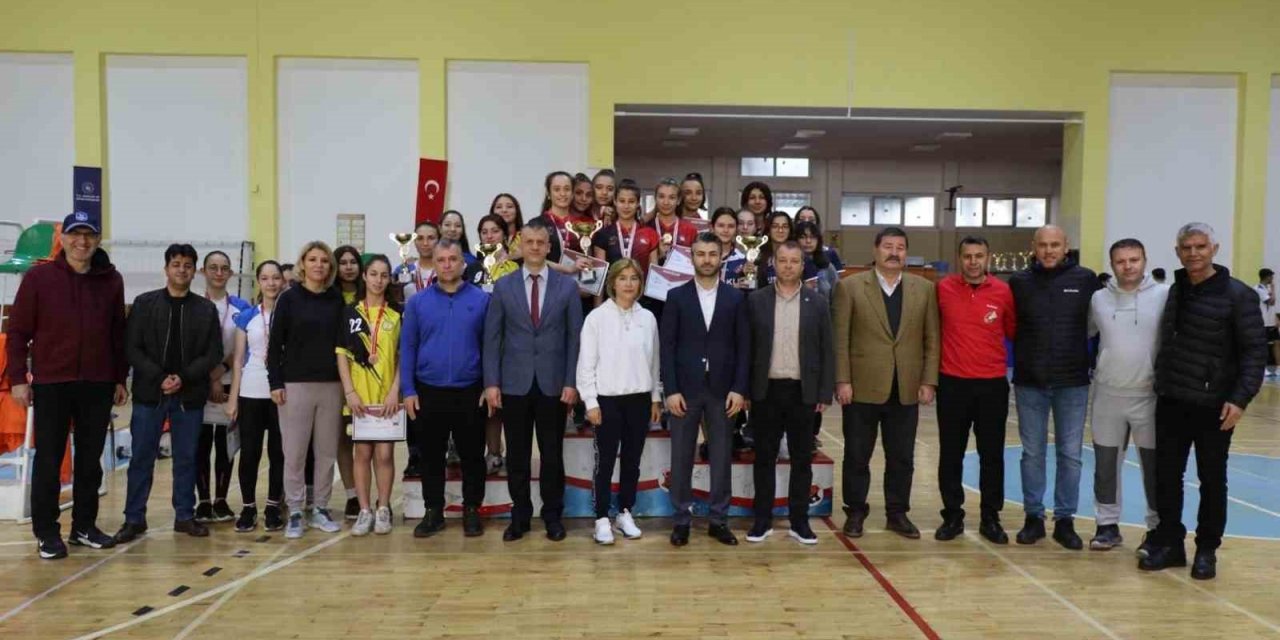 Aydın’da Badminton şampiyonları belli oldu