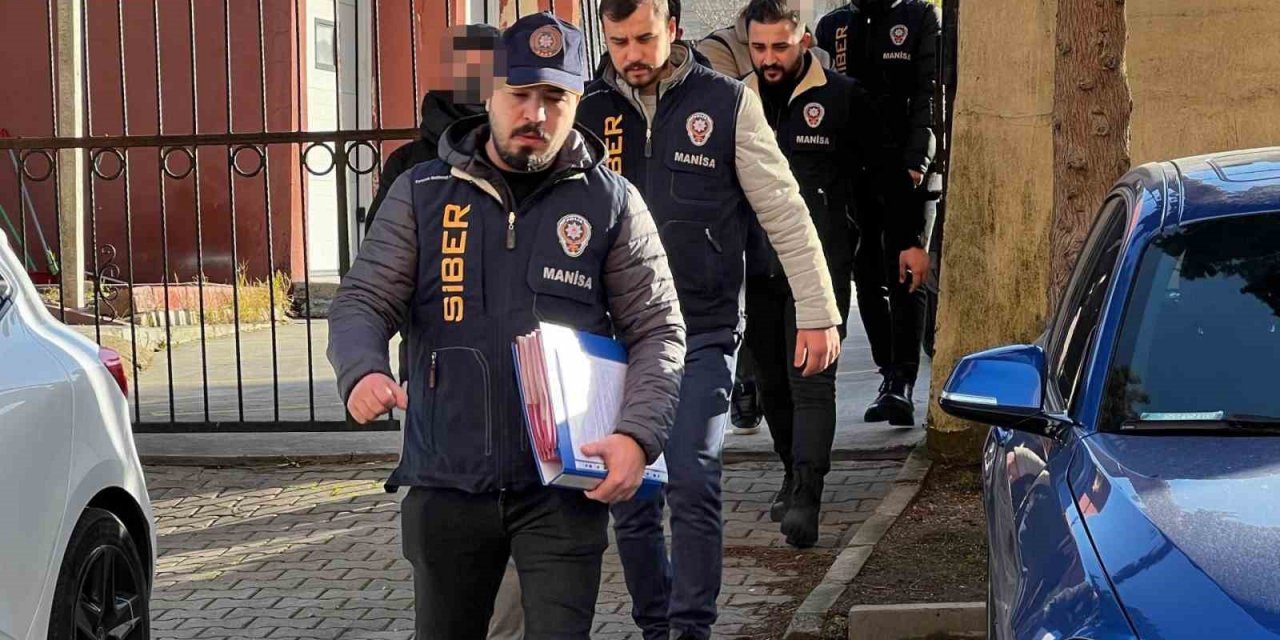 Sahte internet sitesi üzerinden otomobil dolandırıcılarına darbe: 5 kişi tutuklandı