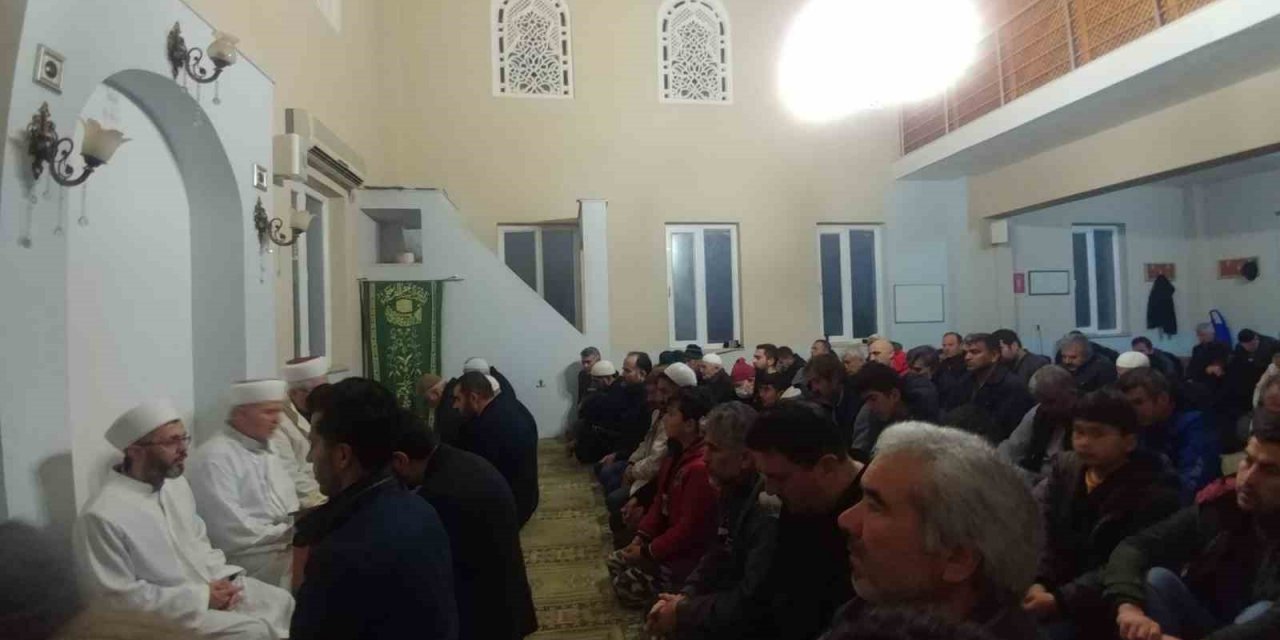 Köyceğiz Beyobası’nda sabah namazı buluşması