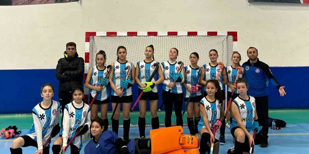 Muğla İl Karması U16 Kızlar Hokey’de galip geldi