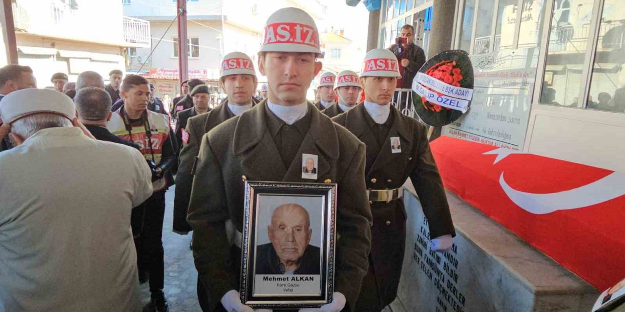 Kore Gazisi son yolculuğuna uğurlandı