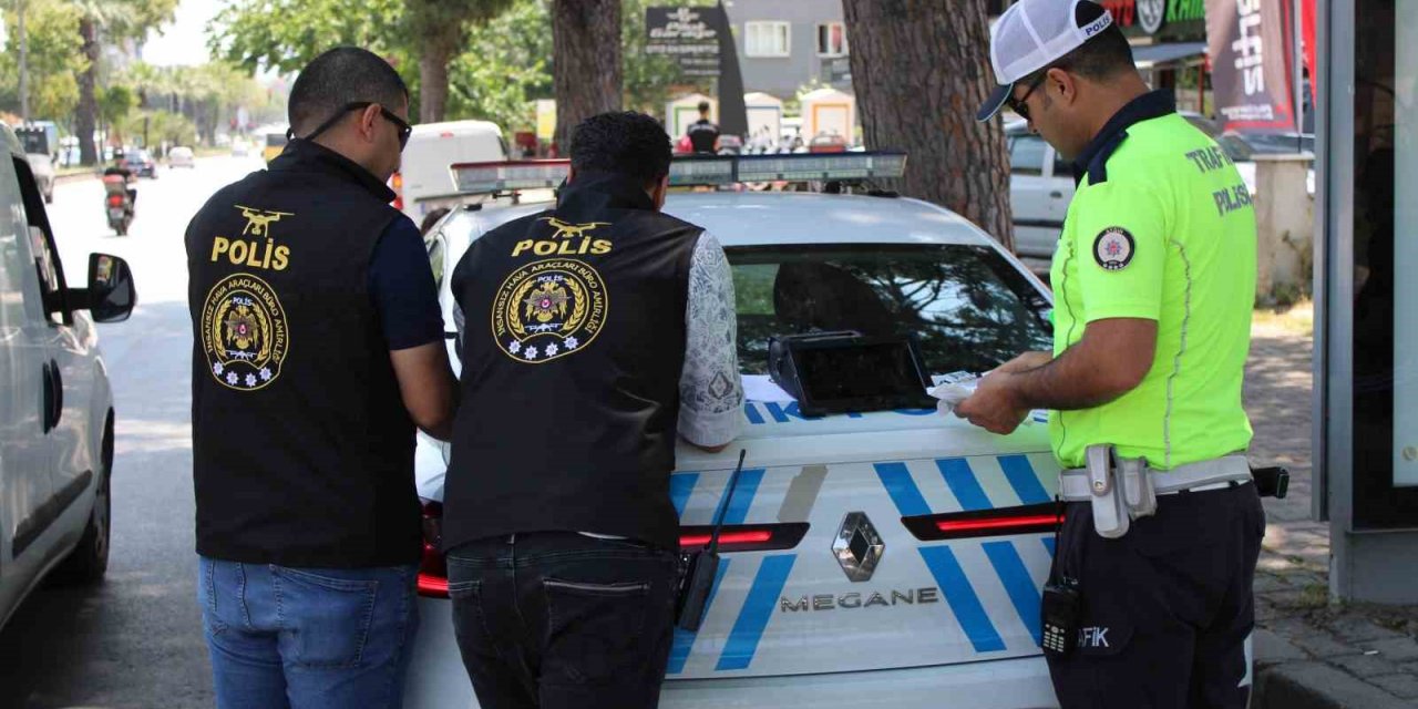 Hatalı sürücüler havadan görüntülendi