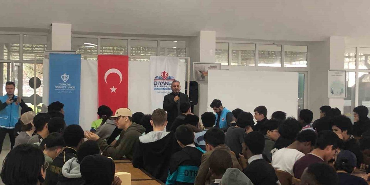 İmam Hatip Liseleri’nde okuyan öğrenciler Kuşadası’nda buluştu