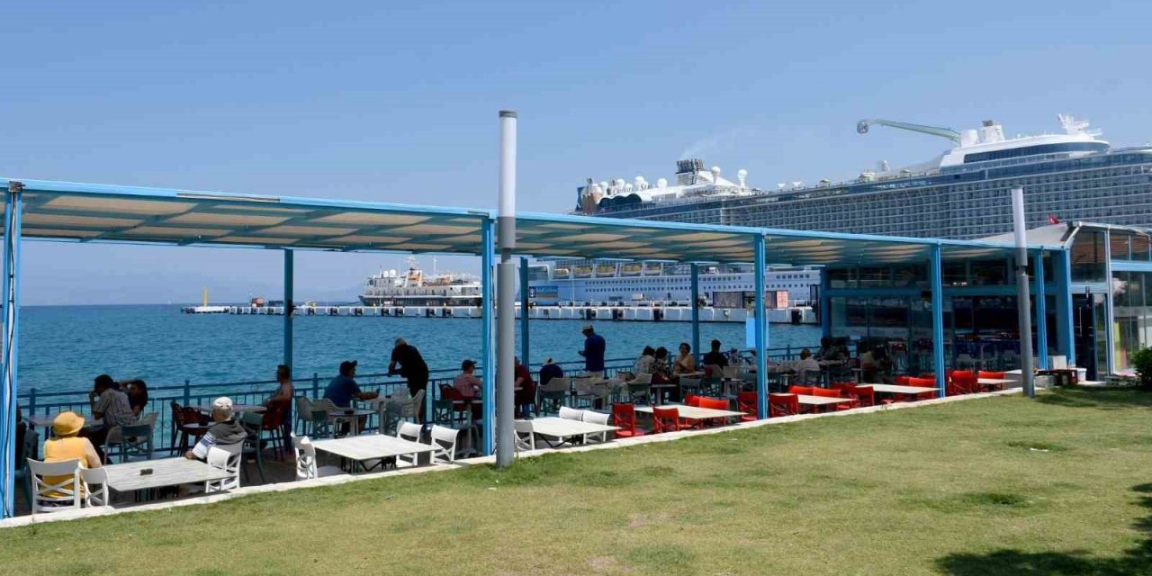 Kuşadası tesisleri her mevsim ilgi görüyor