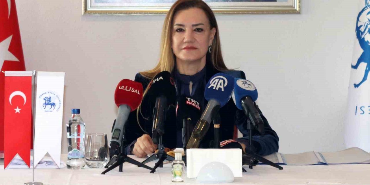 DEÜ ikinci deprem belgeselinin tanıtımını yaptı