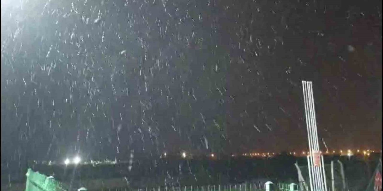 Denizli’nin yüksek kesimlerinde kar yağışı etkili oldu