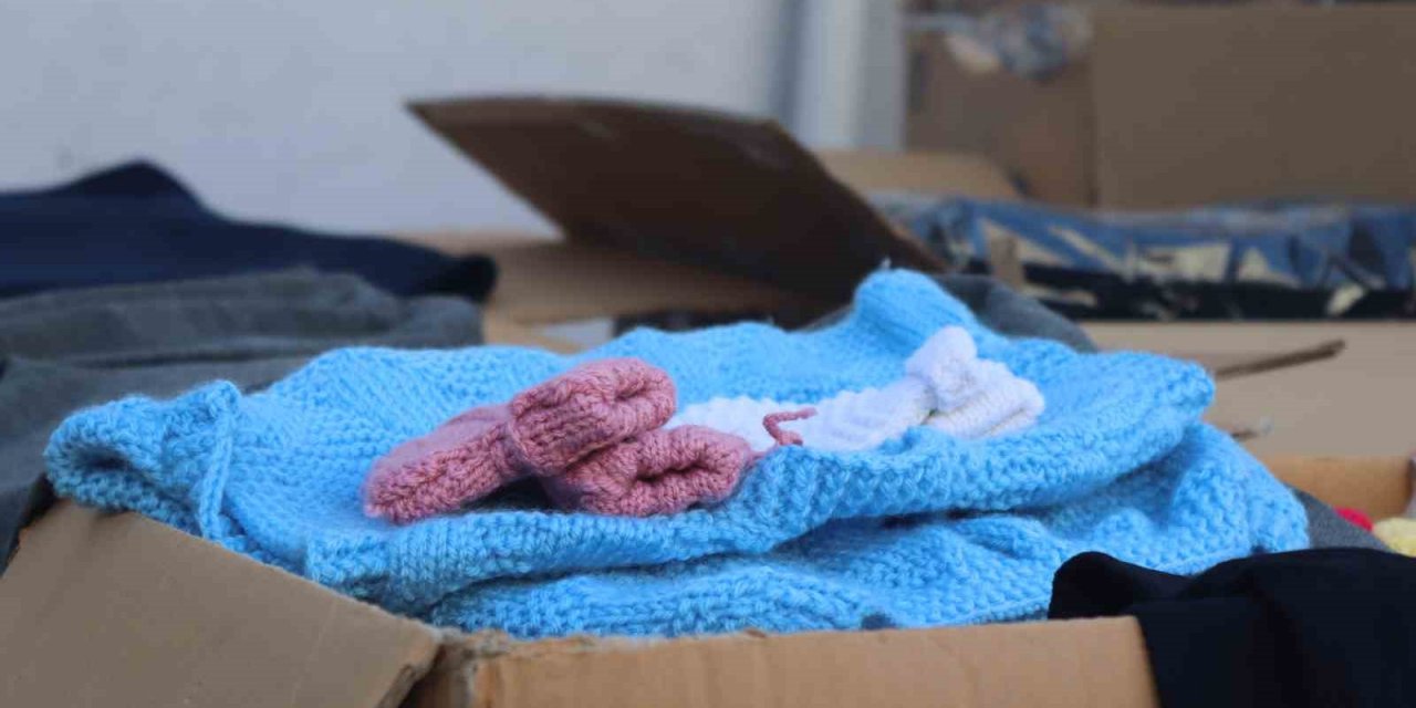 İzmir İl Milli Eğitim Müdürlüğünden Gazze’ye yardım tırı