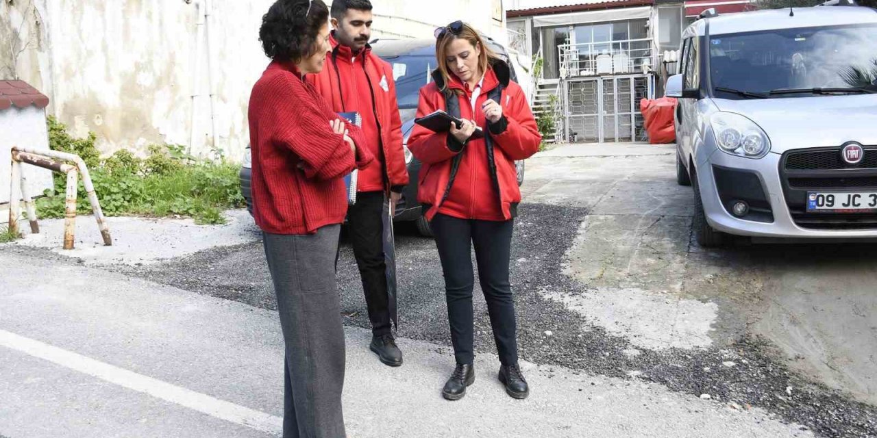 Güvercin Masa gezici ekibi halkın talepleri için kapı kapı dolaşıyor