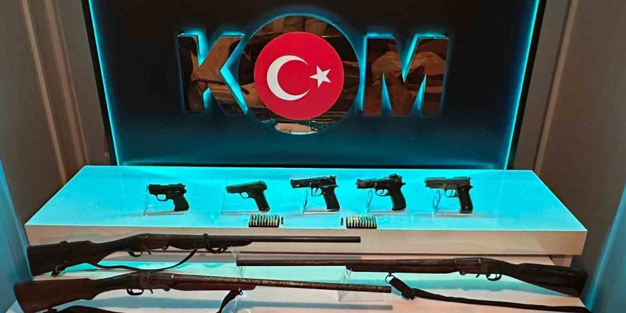 Şüphelinin evinden cephanelik çıktı