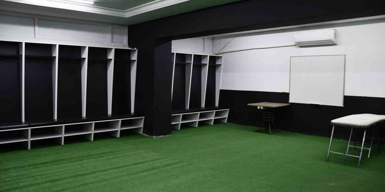 Özer Türk Stadı yenilendi