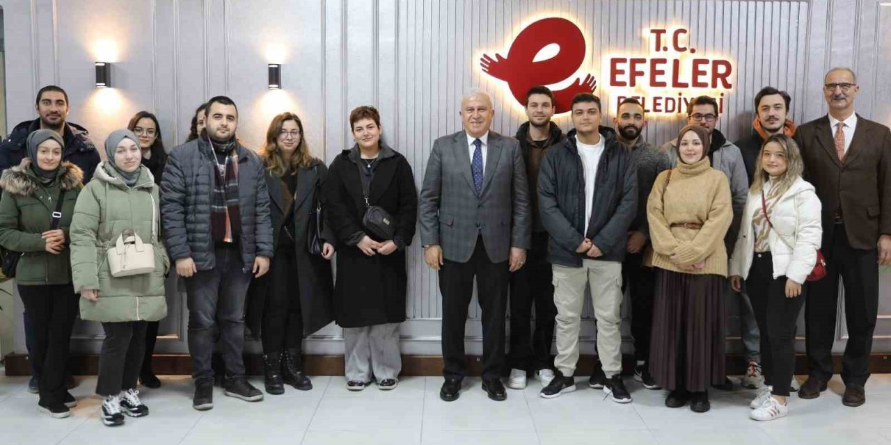 Başkan Atay tıp öğrencileri ile bir araya geldi