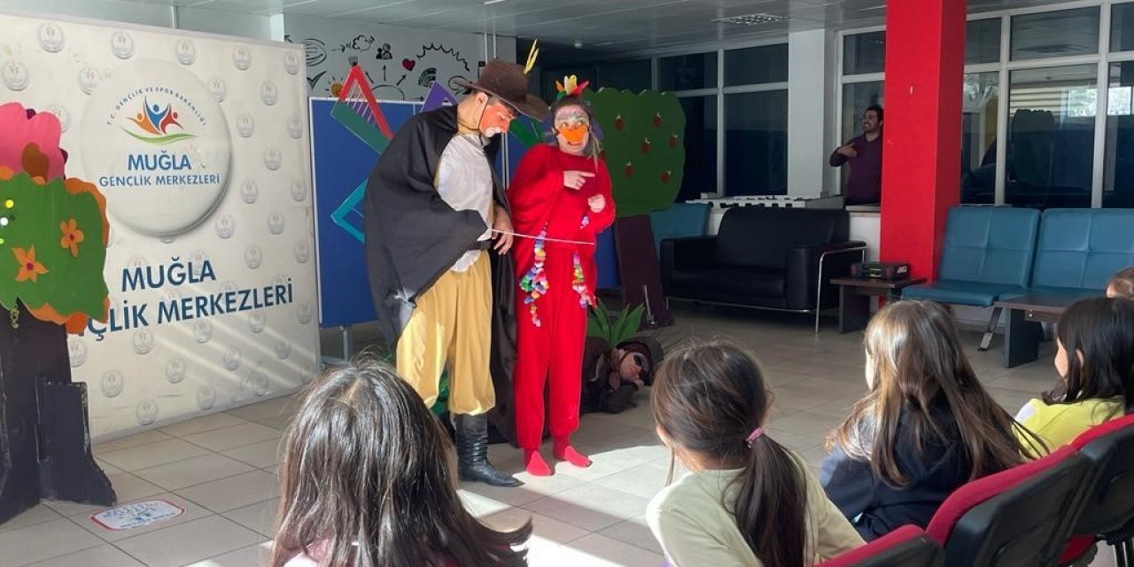 Ara tatilde çocuklara müzikli çocuk tiyatrosu
