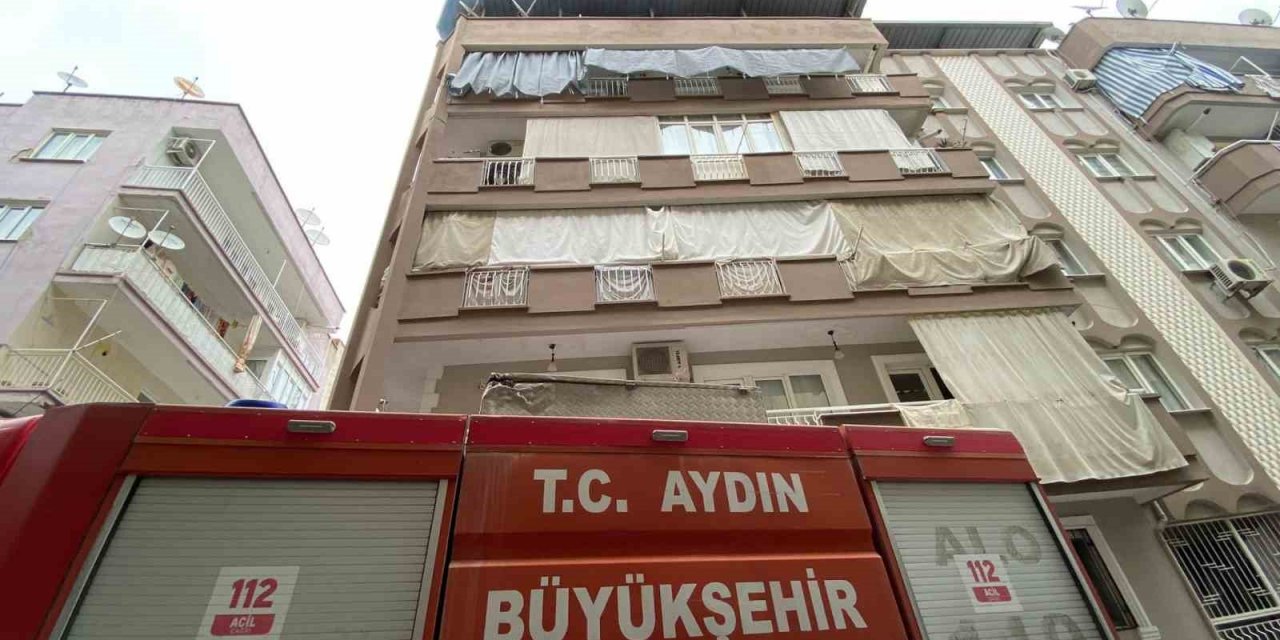 Aydın’da çatı yangını korkuttu
