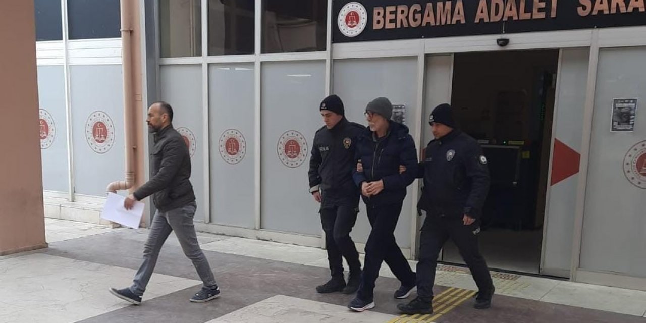 İzmir’de uyuşturucu tacirinin evine polis baskını