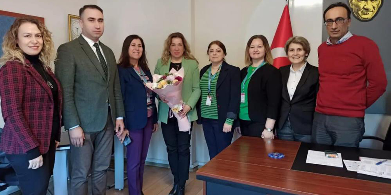 Başhekim Bozbaş sağlık çalışanları ve hastalar ile bir araya geldi