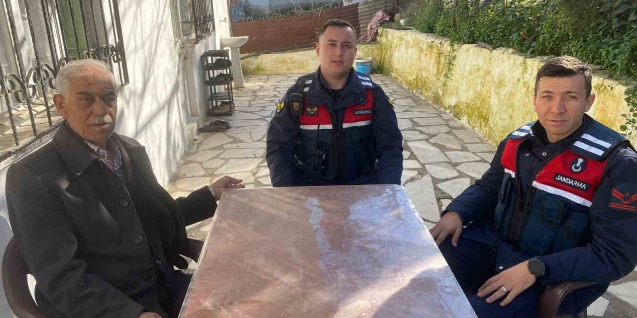 Aydın jandarmasından şehit ailelerini yalnız bırakmıyor