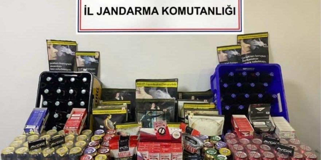 Denizli’de jandarmanın operasyonunda yüzlerce kaçak makaron ele geçirildi