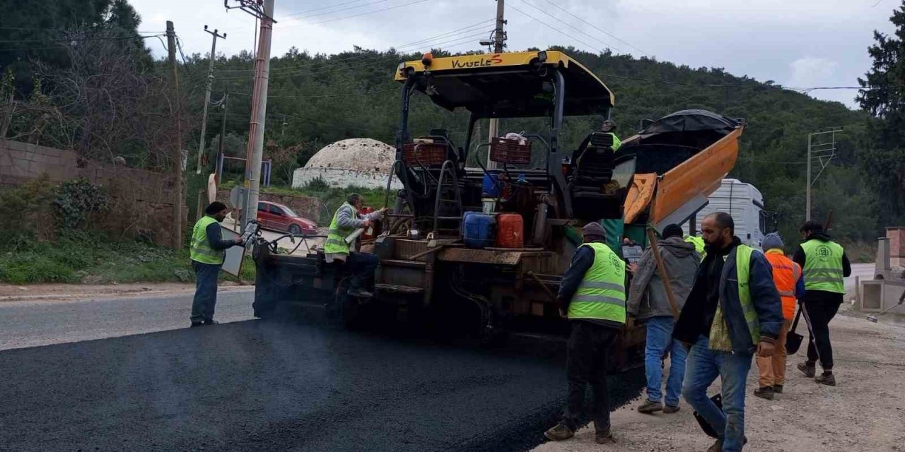 Büyükşehir Belediyesi Bodrum’da 24 bin metrelik sıcak asfalt çalışmasını tamamladı