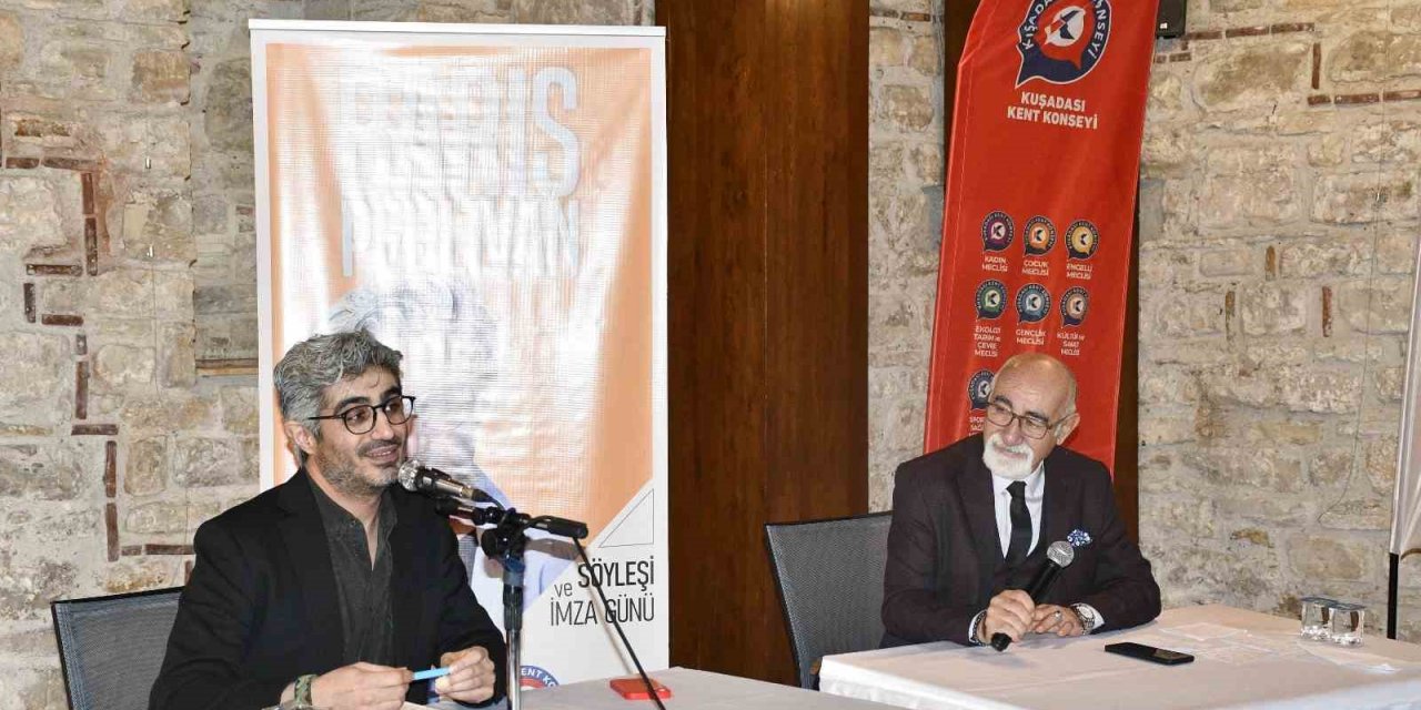 Barış Pehlivan Kuşadası’nda okurlarıyla buluştu