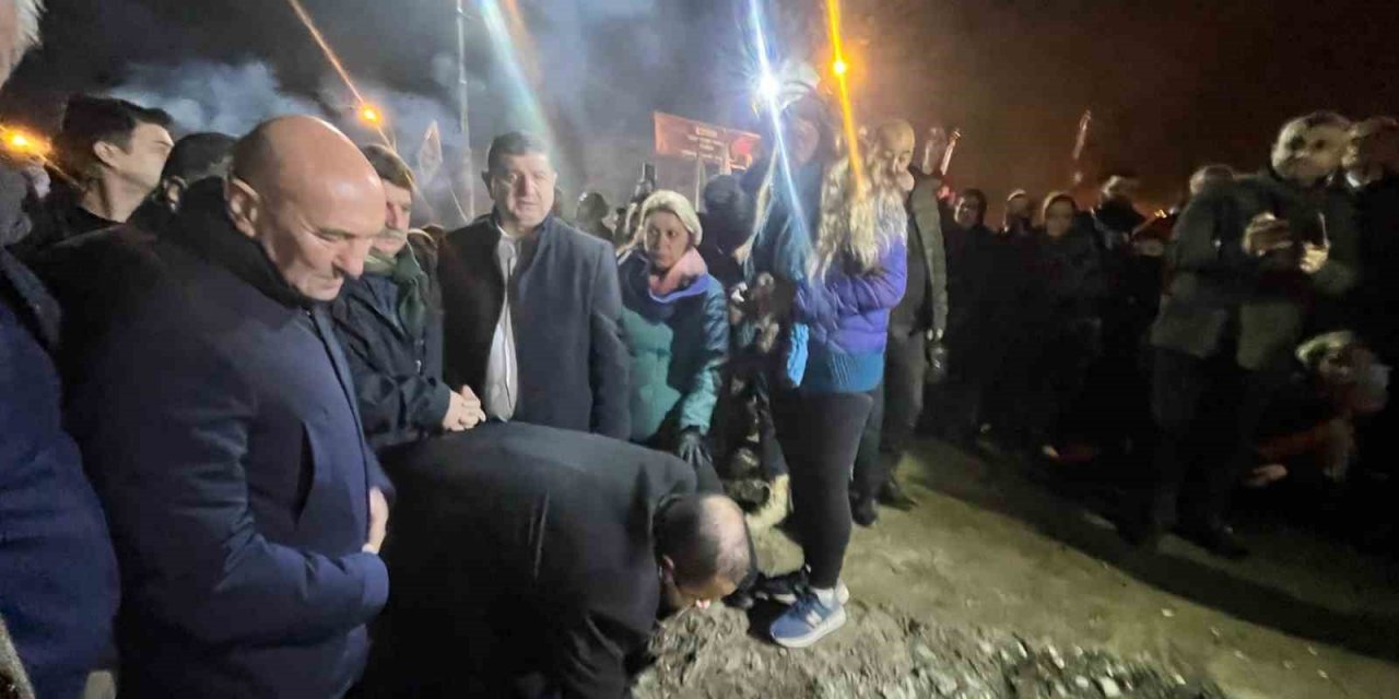 Başkan Soyer, Osmaniye’deki anma törenlerine katıldı