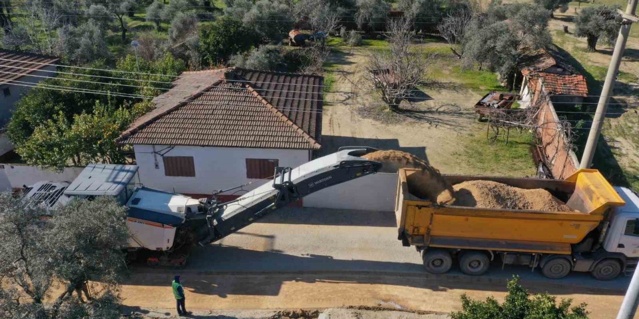 Aydın Büyükşehir Belediyesi’nin Germencik’teki çalışmaları sürüyor