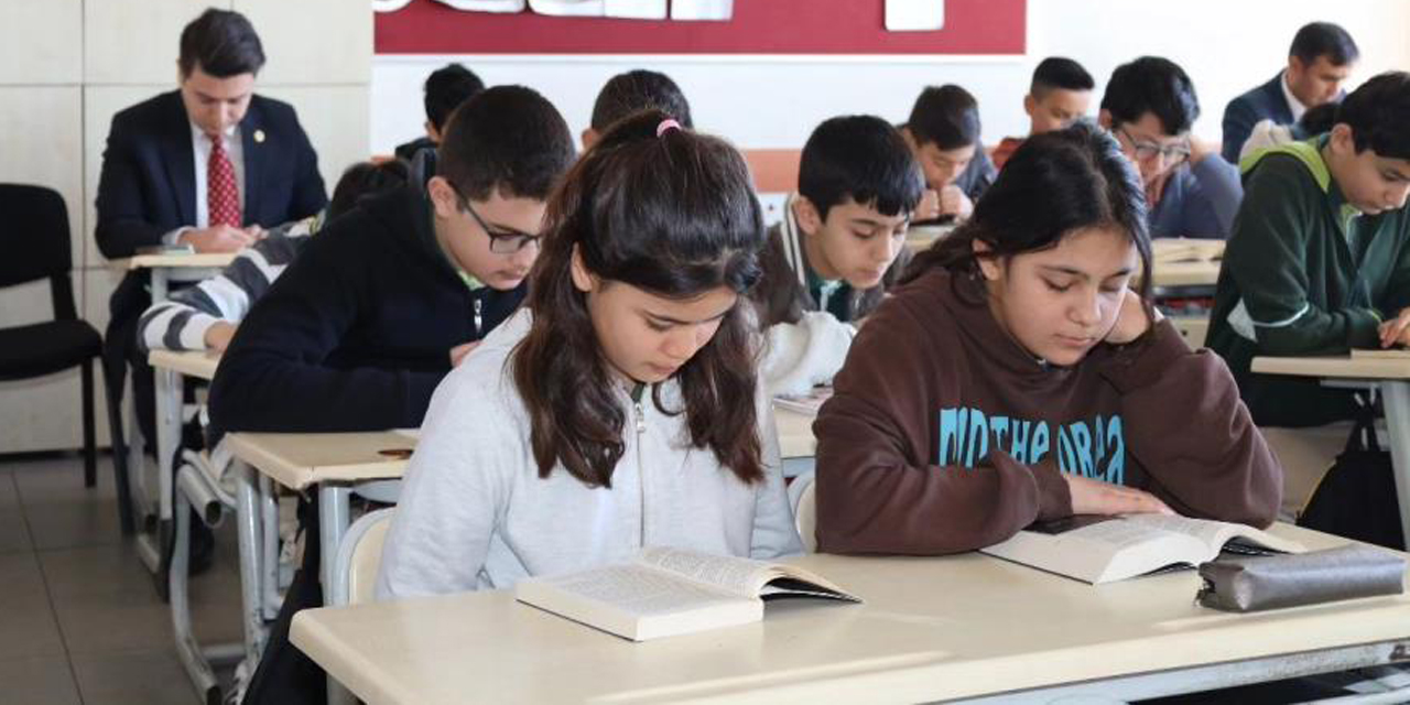 Karacasu’da öğrencilere kitap okuma alışkanlığı kazandırılıyor