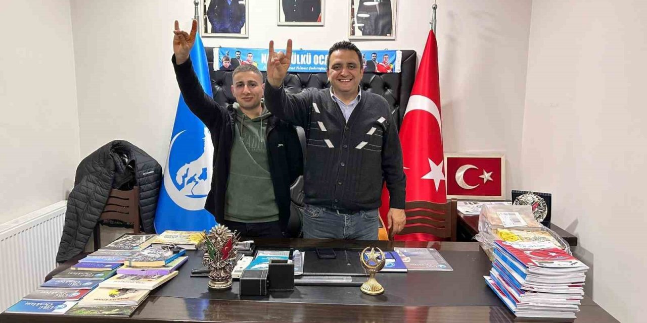 Nazilli Ülkü Ocakları, askerini uğurladı