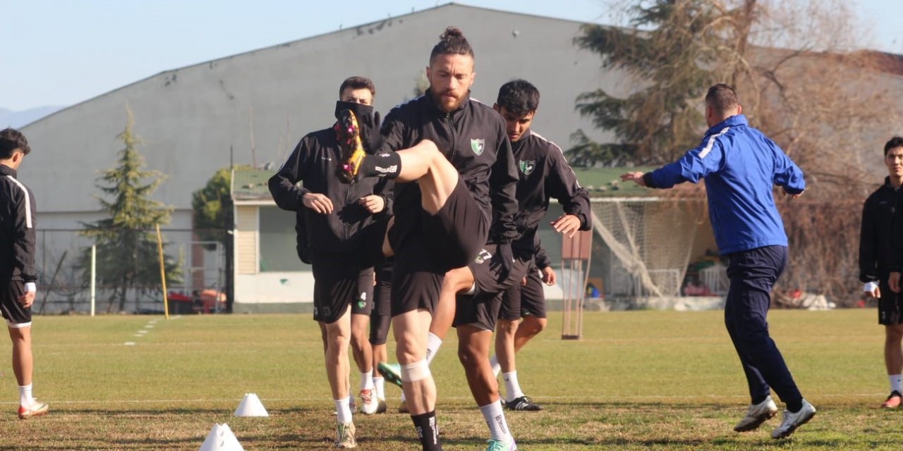 Denizlispor, mücadele etmeye devam ediyor