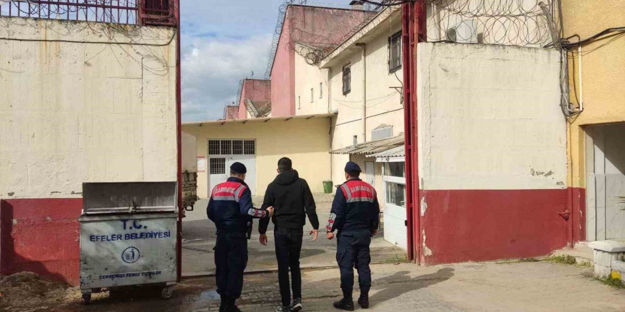 Koçarlı’da çeşitli suçlardan arana 2 şüpheli yakalandı