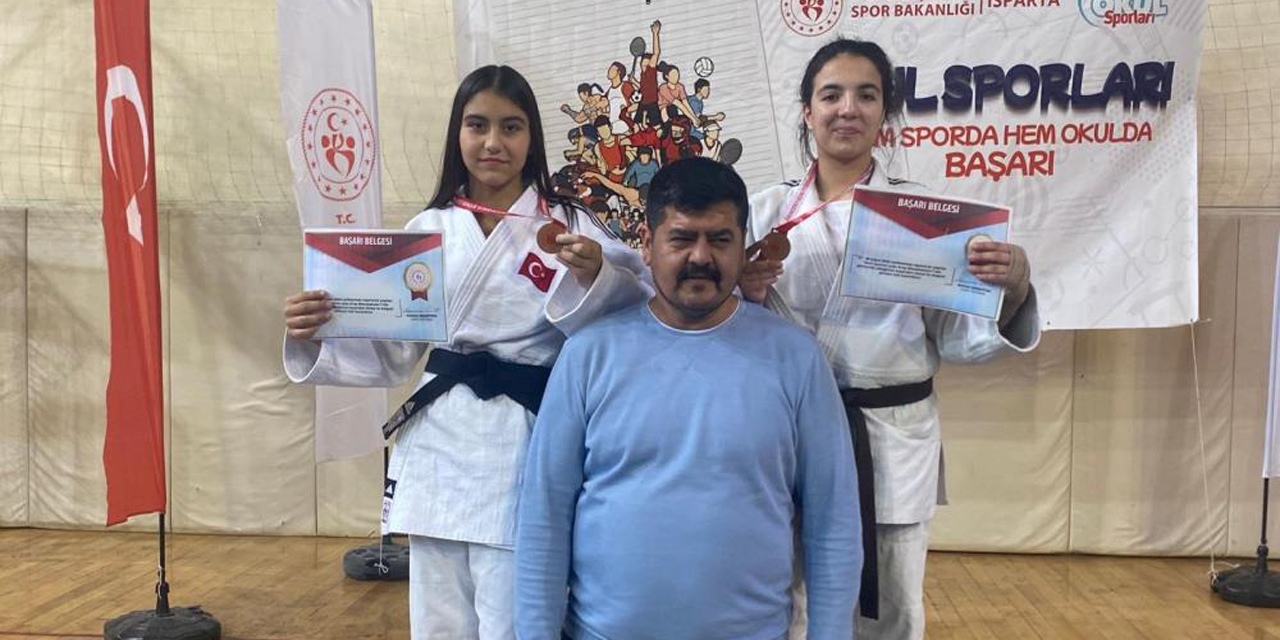 Aydın’ın başarılı kızları Türkiye finaline yükseldi