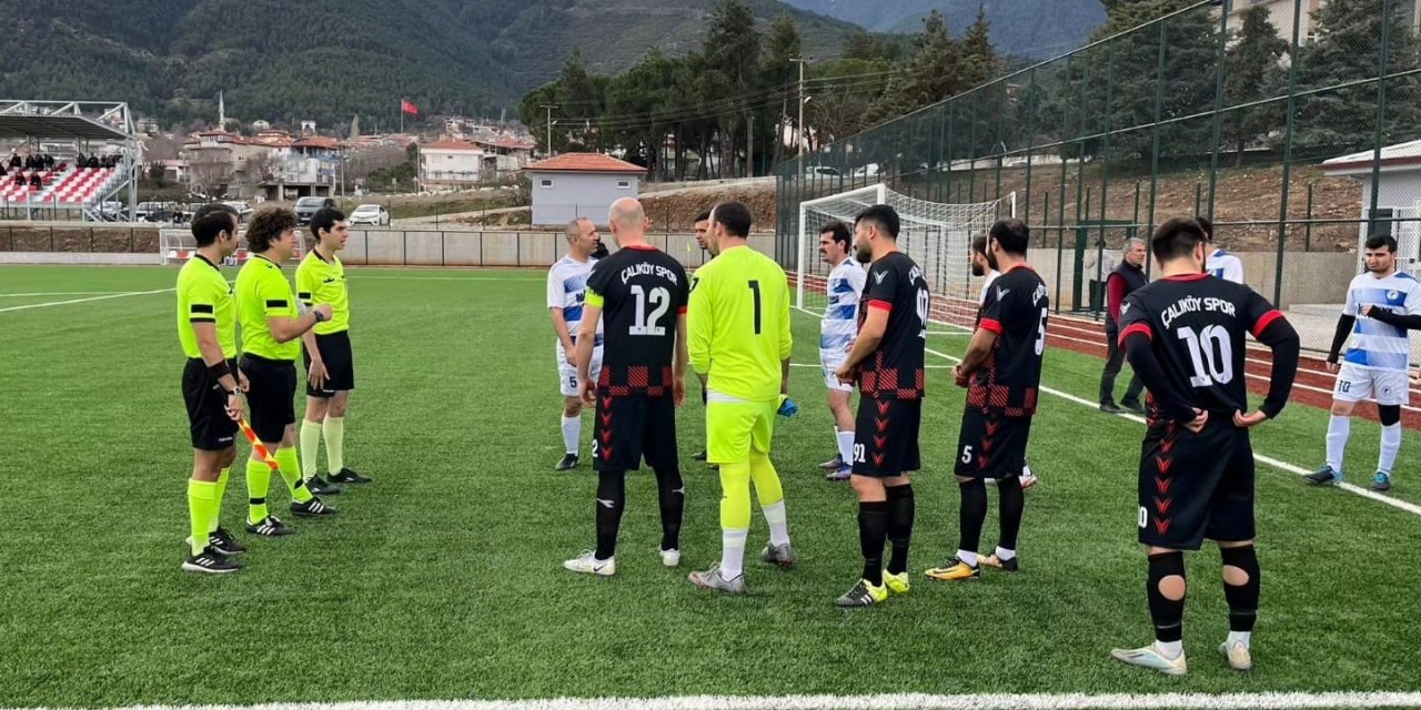 FİFA standartlarındaki Başkarcı sahasında ilk düdük çaldı