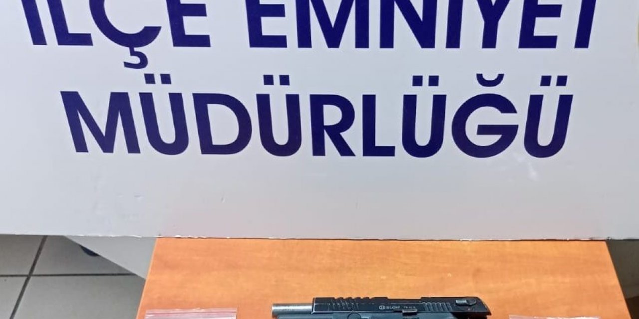 Maça silah ve uyuşturucu ile girmeye çalışan genç yakalandı