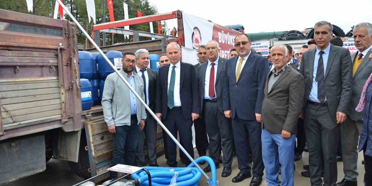 Alabalık üreticilerine dezenfektan ve havuz süpürgesi desteği