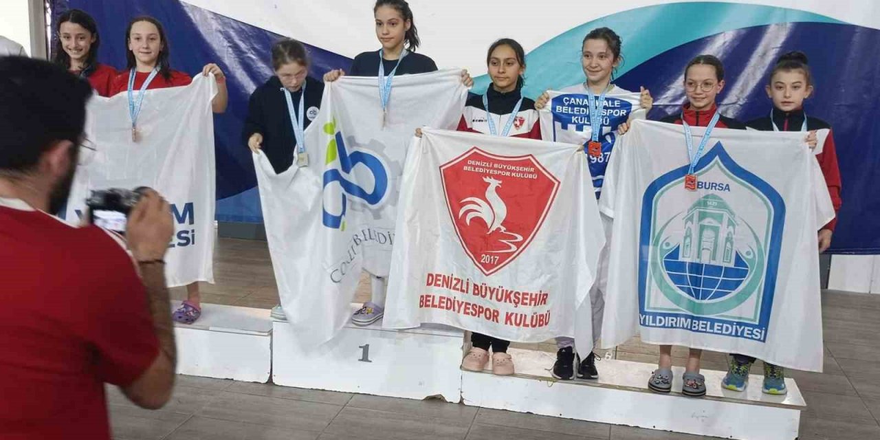 Denizli Büyükşehrin sporcuları kış şampiyonasından derecelerle döndü