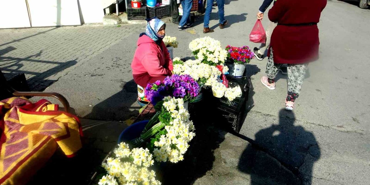 Sevgililere hediye ’organik çiçek’