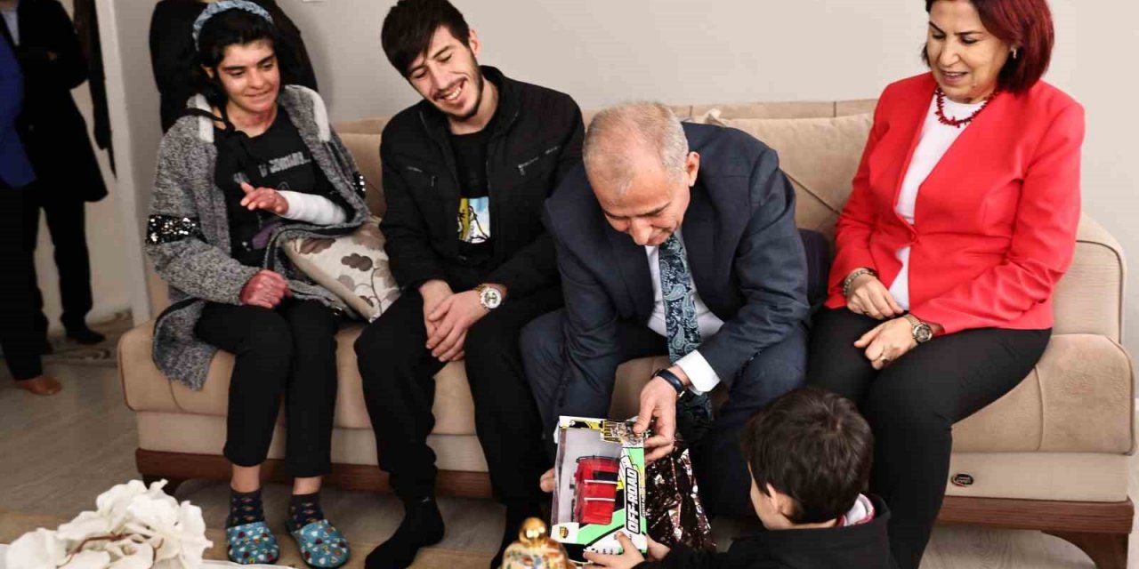 Masal bebeğin ailesine Başkan Zolan sahip çıktı