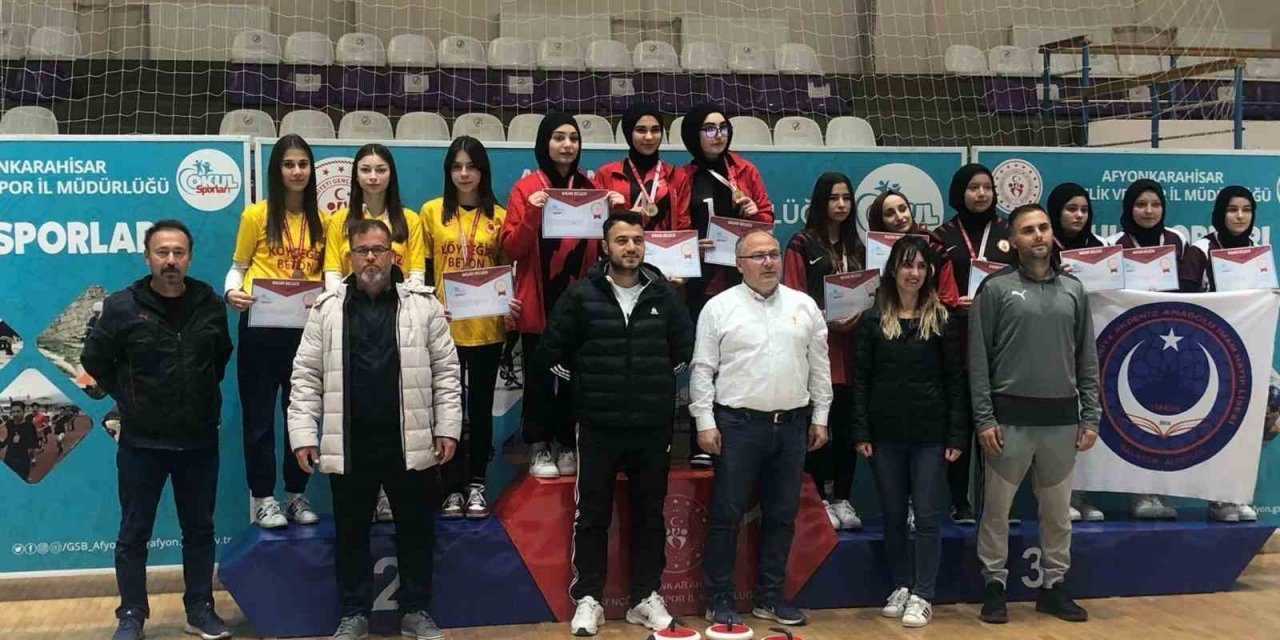 Köyceğizli öğrenciler floor curlingte bölge ikincisi oldu