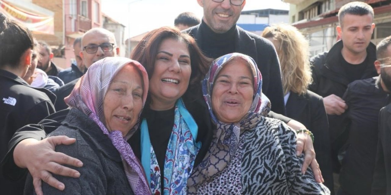 Başkan Çerçioğlu Germencik Pazarı’nda vatandaşlarla buluştu