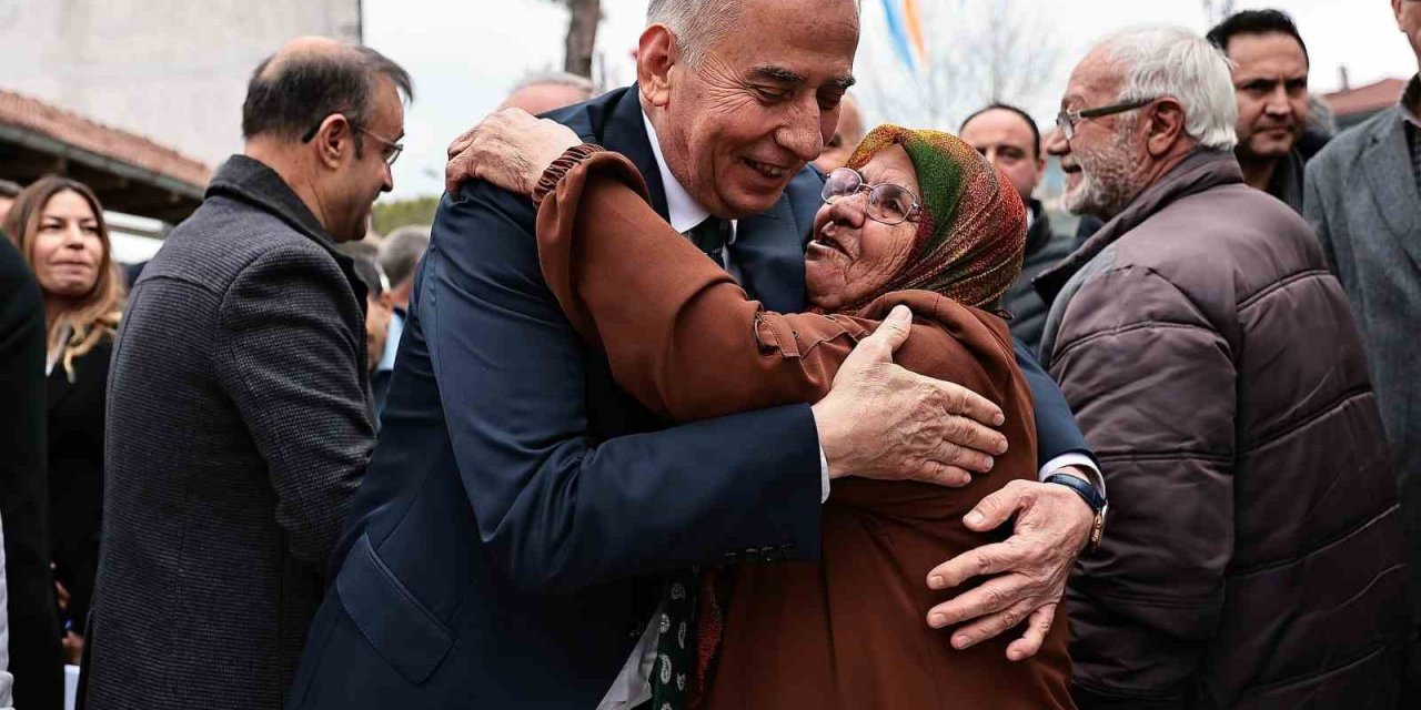 Başkan Zolan, Bozkurt ile kucaklaştı