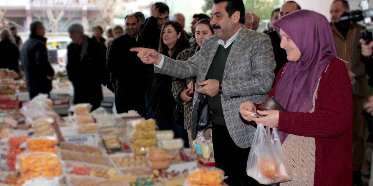 CHP Pamukkale Belediye Başkan Adayı Ertemur, esnaflar ve vatandaşlarla görüştü