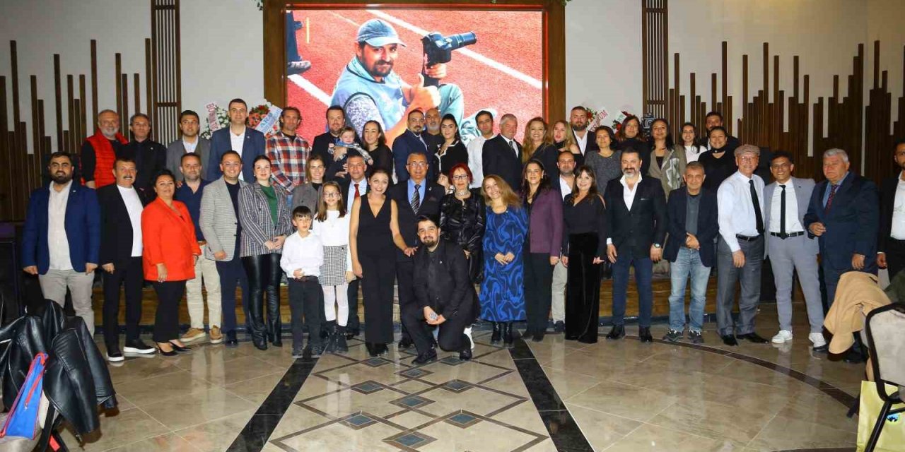 Bodrum Gazeteciler Cemiyeti’nin gecesinde Zeki Müren unutulmadı