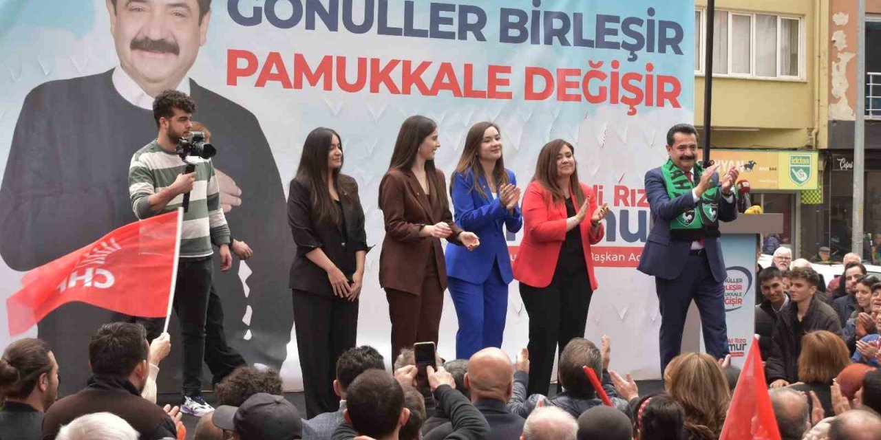 Ailesi Başkan Adayı Ertemur’u Pamukkale’ye emanet etti