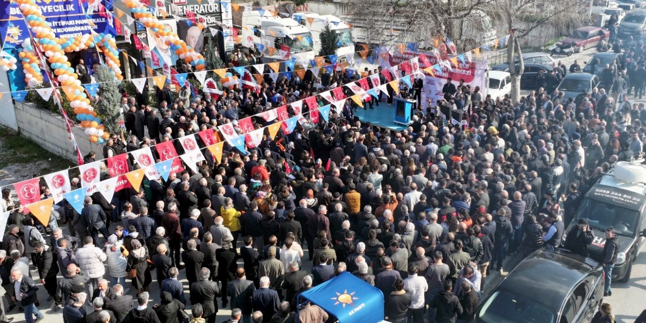 AK Parti’nin Pamukkale Adayı Pekdemir’den miting gibi SKM açılışı