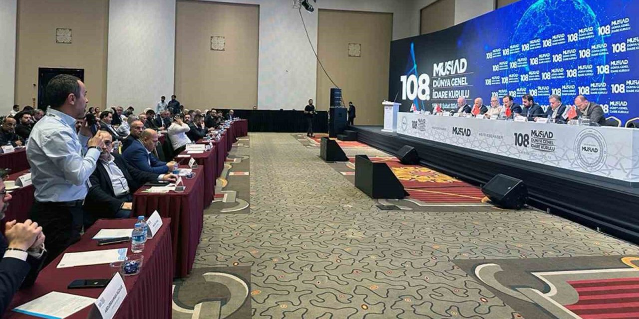 MÜSİAD Muğla Başkanı Nevzat Aykaç ve yardımcıları 108. GİK toplantısına katıldı