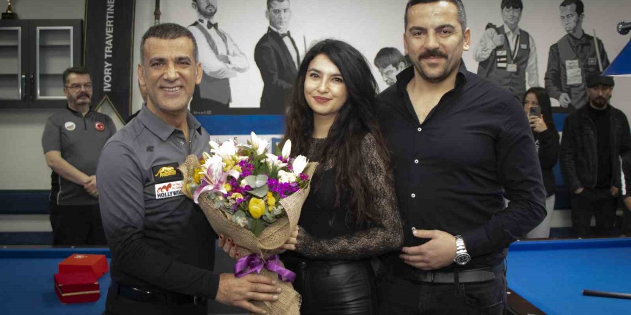 NR Marble, dünya şampiyonu Taşdemir’i Denizlili bilardo severlerle buluşturdu