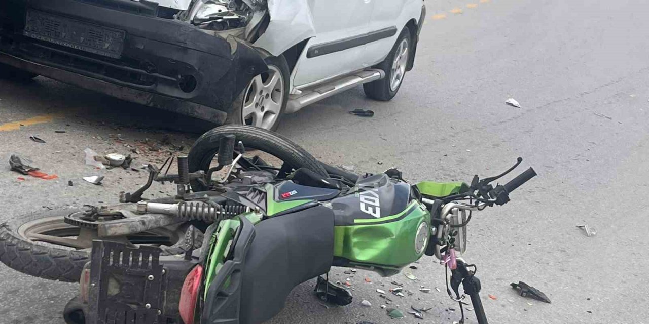 Milas’ta otomobil ile motosiklet çarpıştı: 1 yaralı