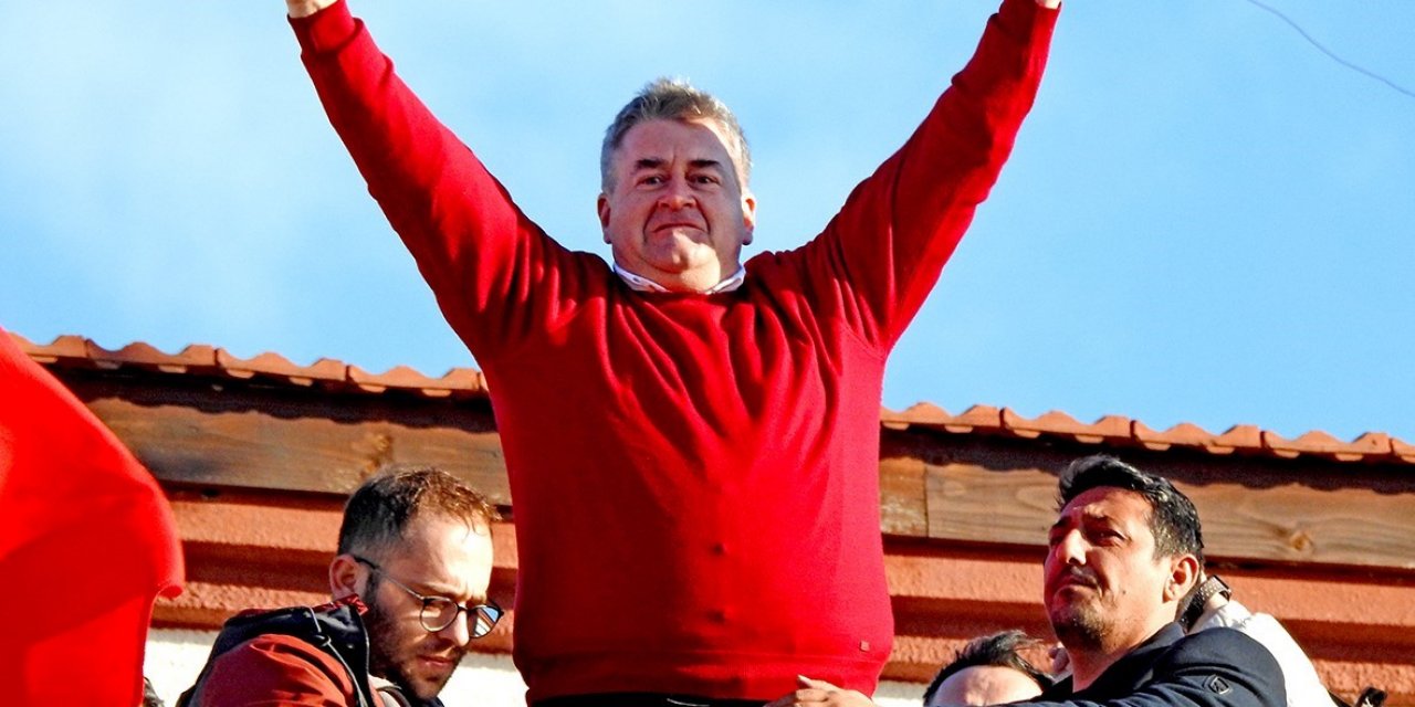 Çeşme Belediye Başkanı Oran, aday olmayacağını açıkladı