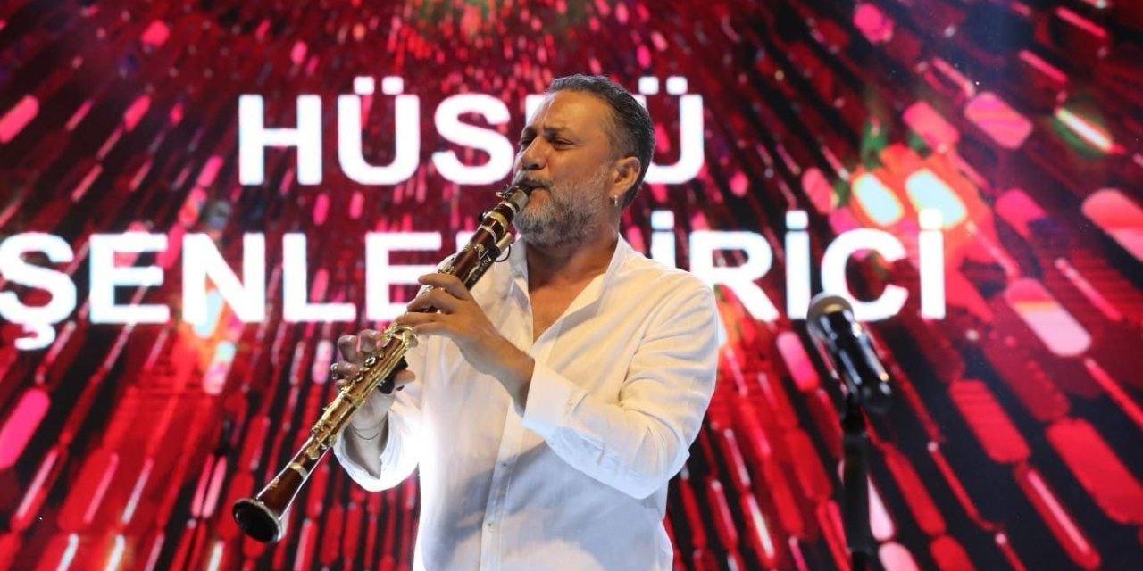 AK Parti’de Hüsnü Şenlendirici sürprizi