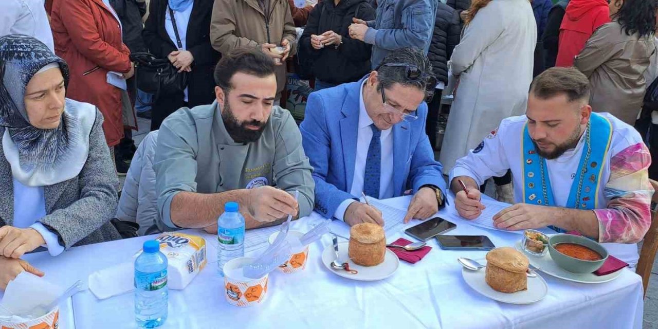 Bornova HEM 41 çeşit tarhanayı şenlikte buluşturdu